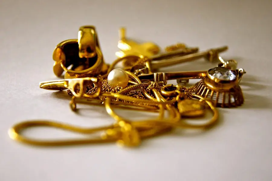 Bijoux en or en gage au Crédit Municipal de Nantes